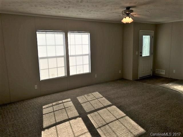 1074 Canada Dr #25, Dallas, NC 28034
