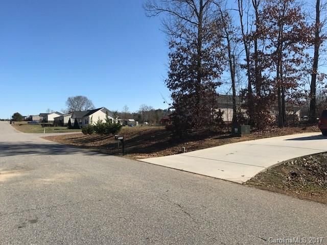 1074 Canada Dr #25, Dallas, NC 28034