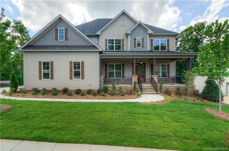 125 S Centurion Ln #611, Mount Holly, NC 28120