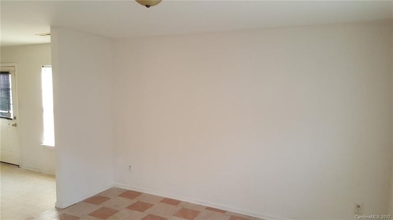 2525 Beachmont Ave, Charlotte, NC 28208