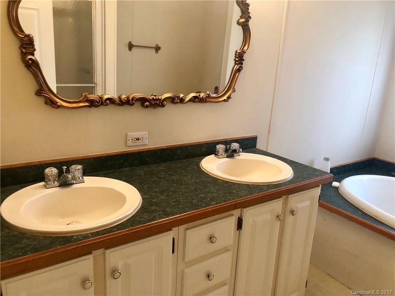 4613 Griffith Rd, Monroe, NC 28112