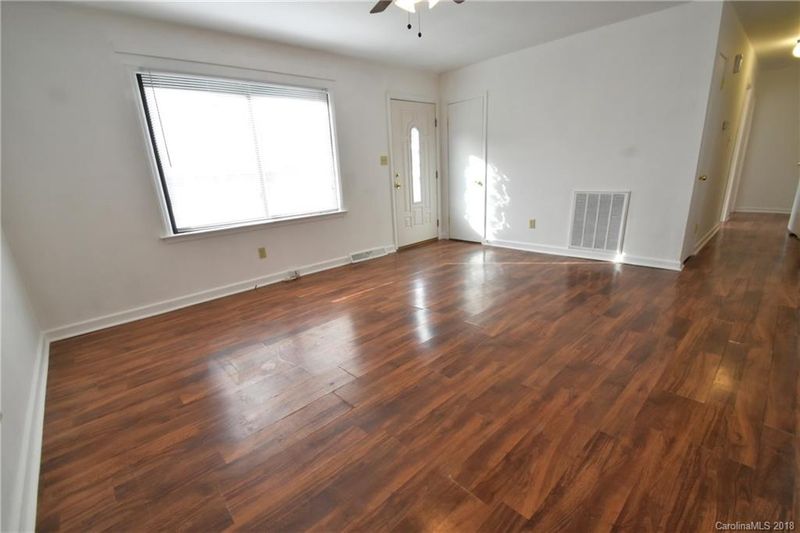 3124 Salem Dr, Gastonia, NC 28052