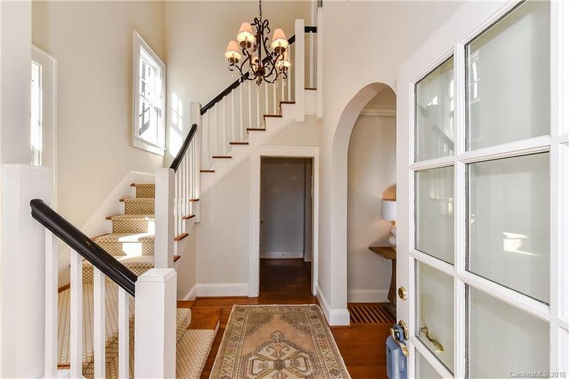 2201 Malvern Rd, Charlotte, NC 28207