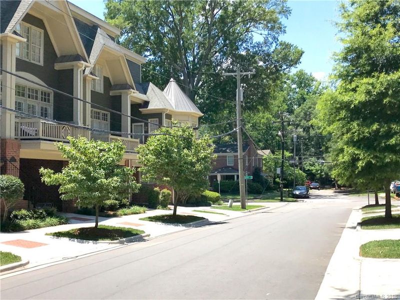 1023 Oriole St, Charlotte, NC 28203
