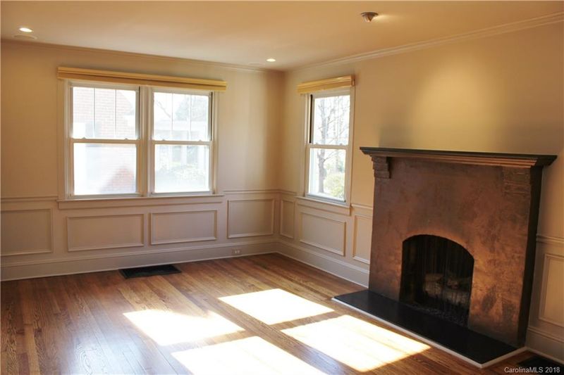 3021 Park Rd, Charlotte, NC 28209
