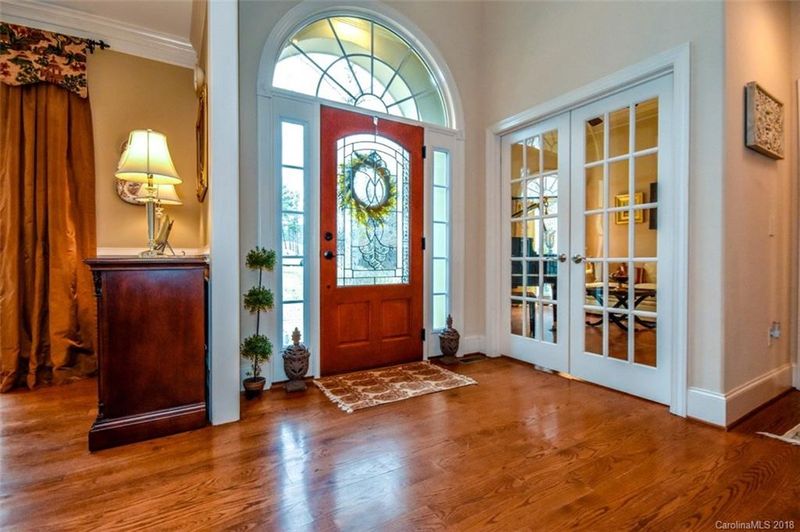 143 Cherry Tree Dr, Mooresville, NC 28117