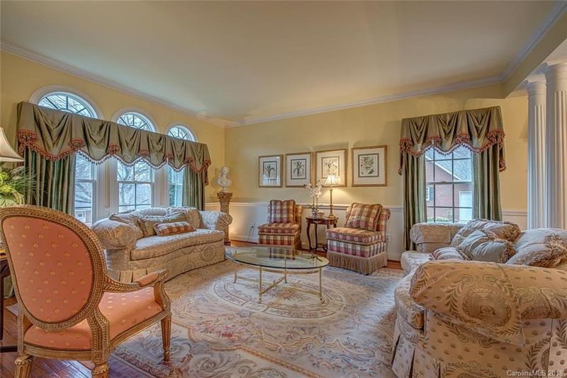 2614 Ashbourne Dr, Gastonia, NC 28056
