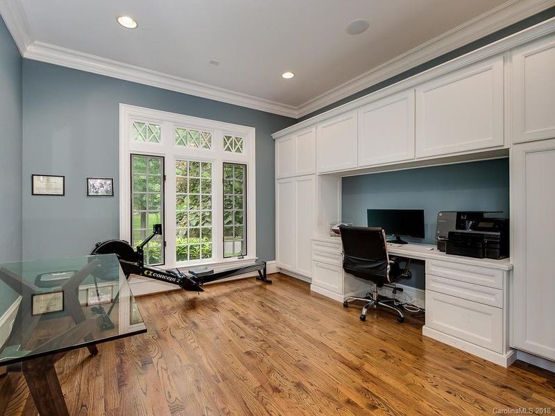 2102 Princeton Ave, Charlotte, NC 28207