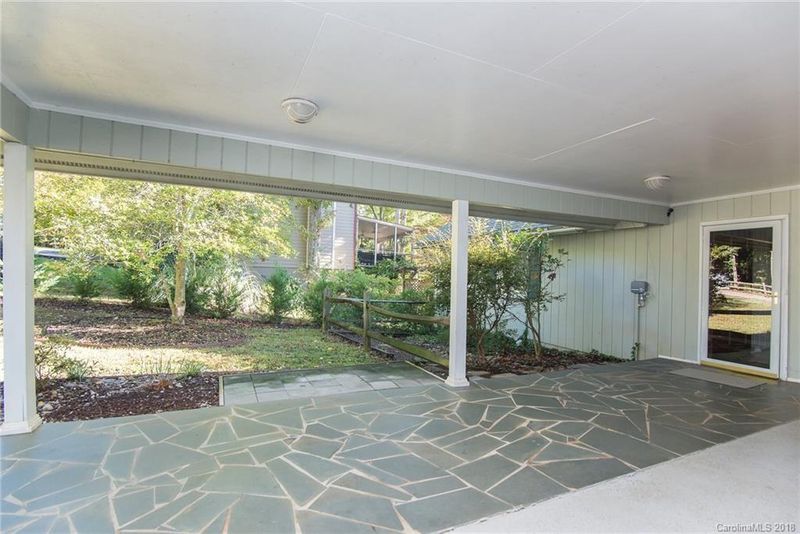 2070 Marquesas Ave, Tega Cay, SC 29708