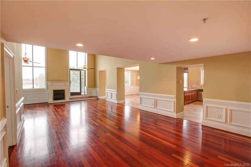 581 E Catawba St #18, Belmont, NC 28012