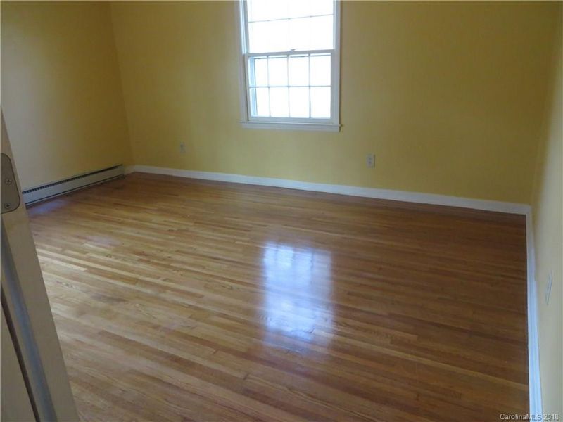 5900 Mullis Rd, Charlotte, NC 28215