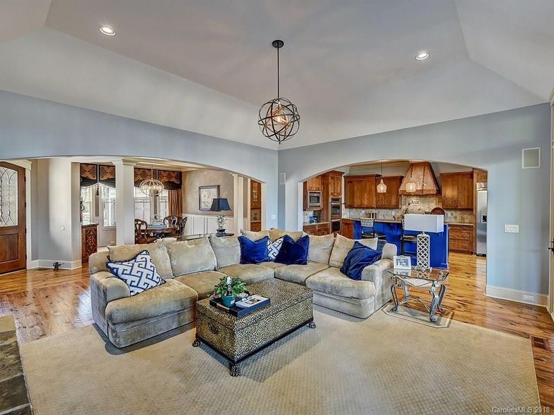 1962 Brawley School Rd, Mooresville, NC 28117