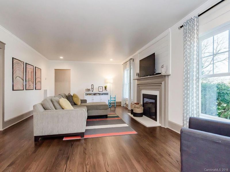 1227 S Wendover Rd, Charlotte, NC 28211