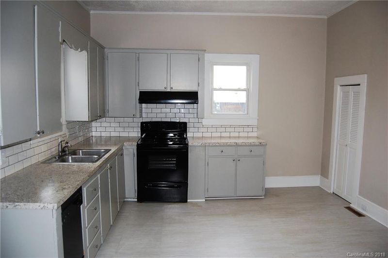 308 Juniper St, Kannapolis, NC 28081