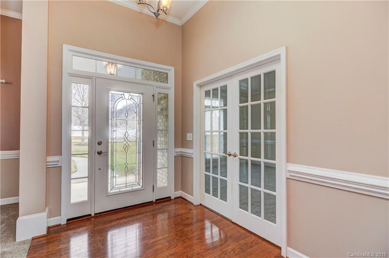 7538 Common Oak Dr, Stanley, NC 28164