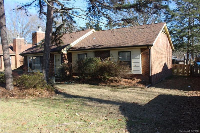 8525 Barncliff Rd, Charlotte, NC 28227