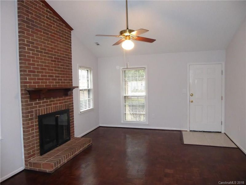 724 Clayfield Ct, Charlotte, NC 28209