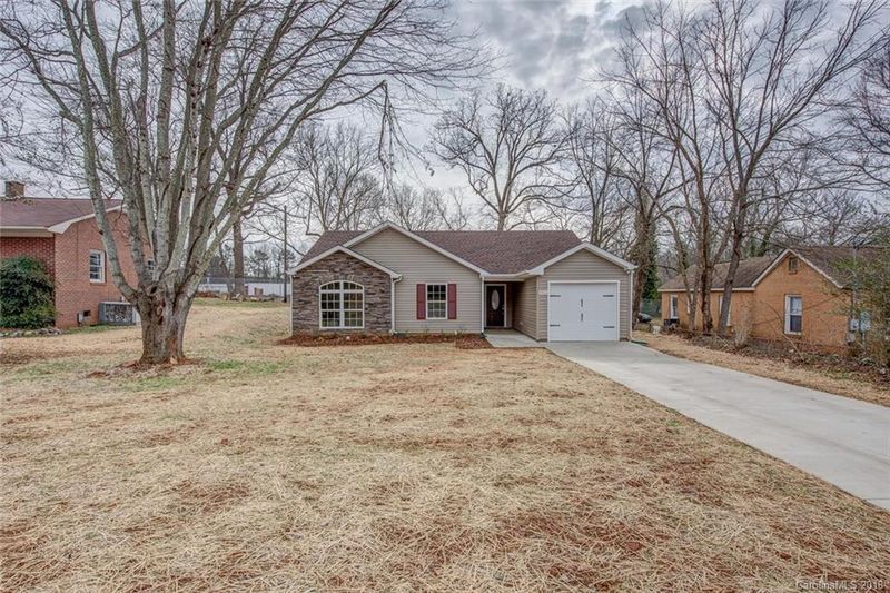 2903 Ebony Ave, Gastonia, NC 28054