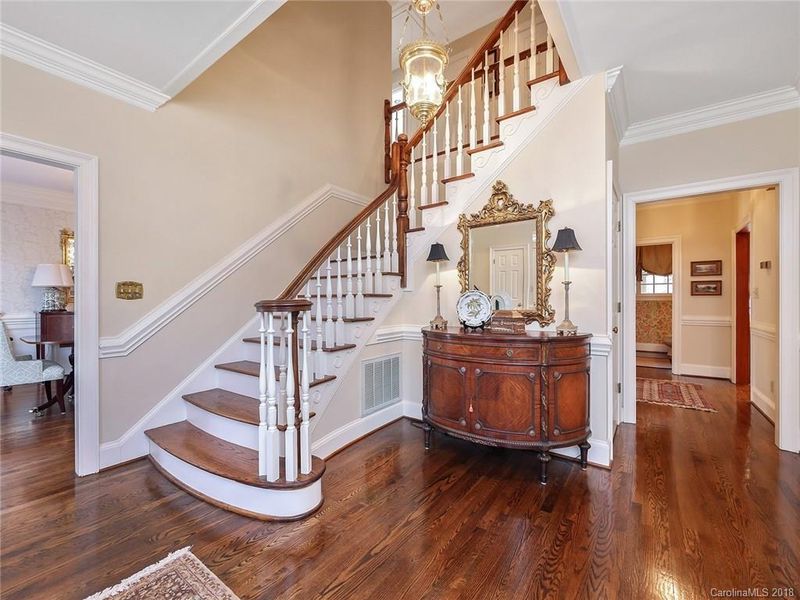 6624 Wynfaire Ln, Charlotte, NC 28210