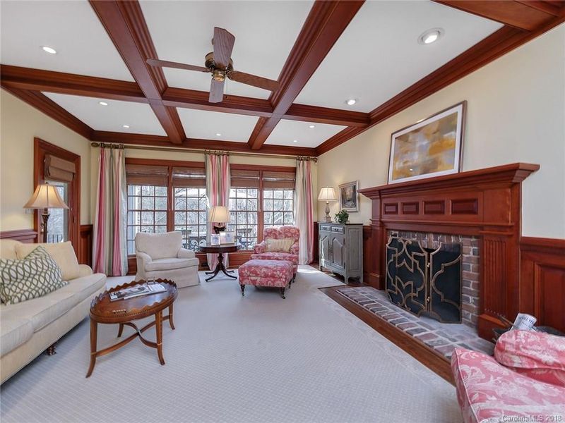 6624 Wynfaire Ln, Charlotte, NC 28210