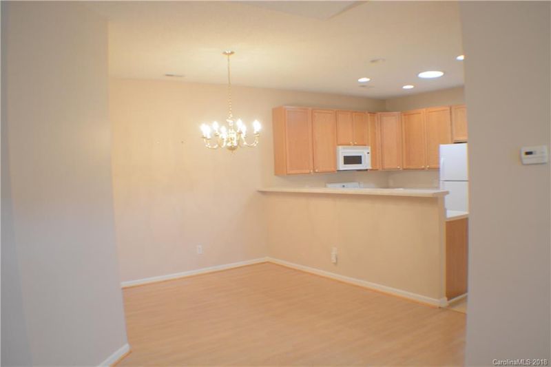 10222 Leaning Tree Dr, Charlotte, NC 28213