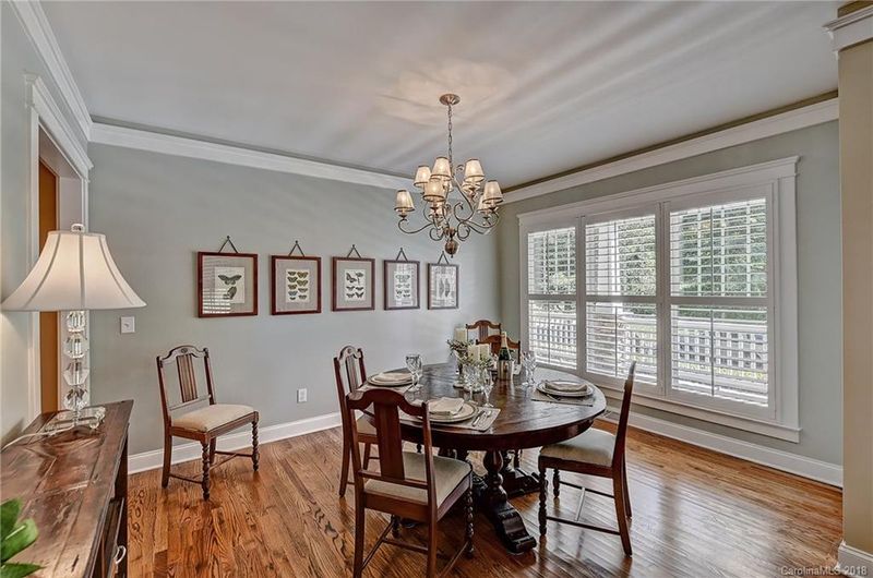 1916 Chestnut Hill Dr, Tega Cay, SC 29708