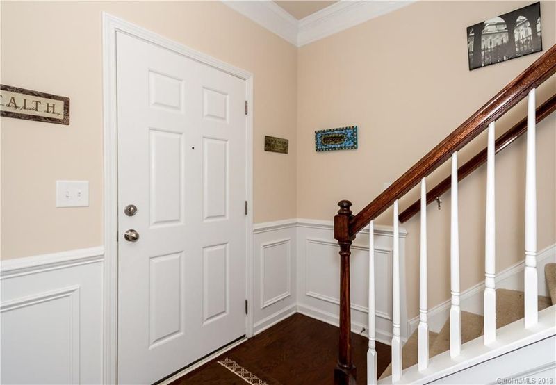 2106 Dave Thomas Ln, Charlotte, NC 28214