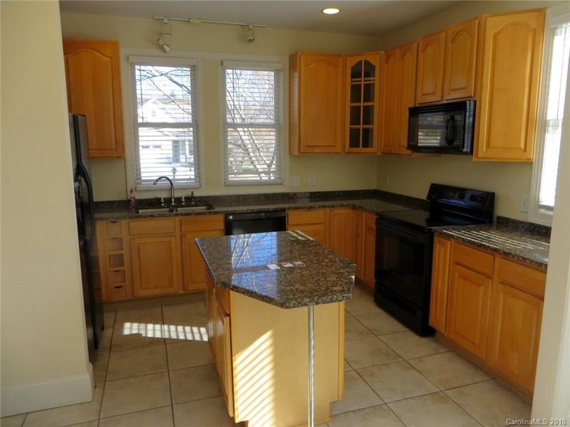 305 Commodore Loop, Mooresville, NC 28117