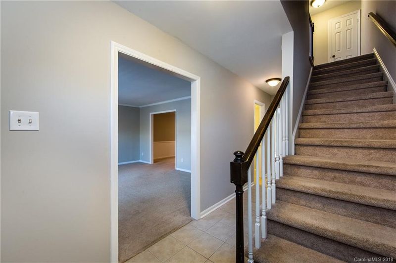 6733 Constitution Ln, Charlotte, NC 28210