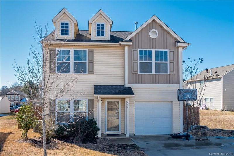 697 Carybrook Ct, York, SC 29745