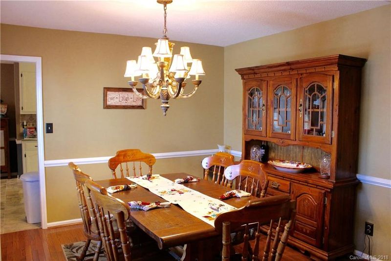 153 Antelope Dr, Mount Holly, NC 28120