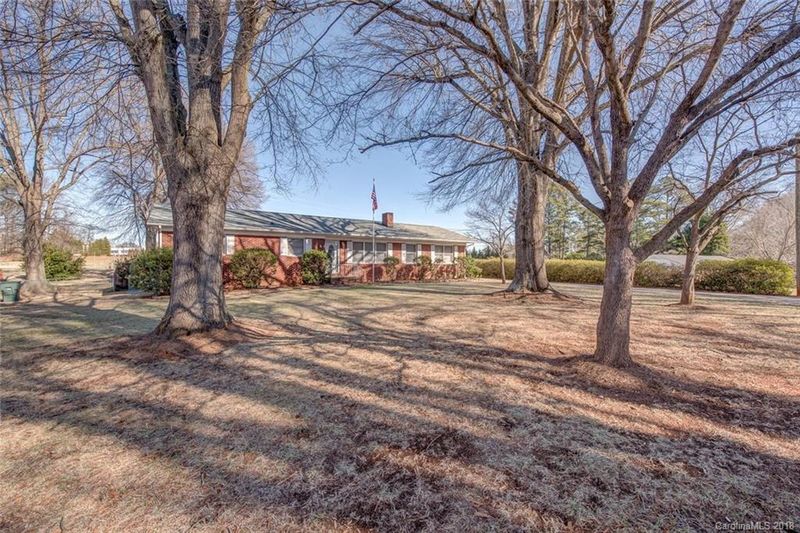 1430 E Perry St E #20-25, Gastonia, NC 28054