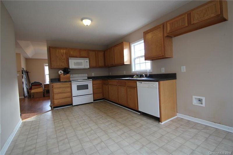 2027 E Park Dr, Lancaster, SC 29720