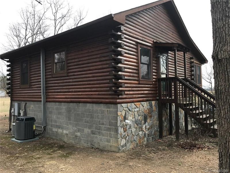 1331 Mullis Rd, Monroe, NC 28112
