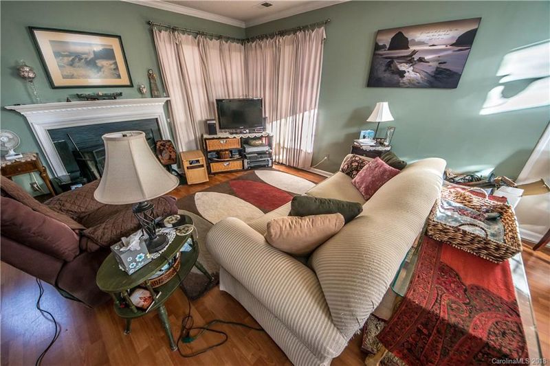 9512 Marshbrooke Rd, Matthews, NC 28105