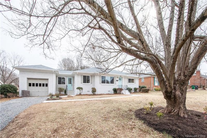 1752 Birchcrest Dr, Charlotte, NC 28205