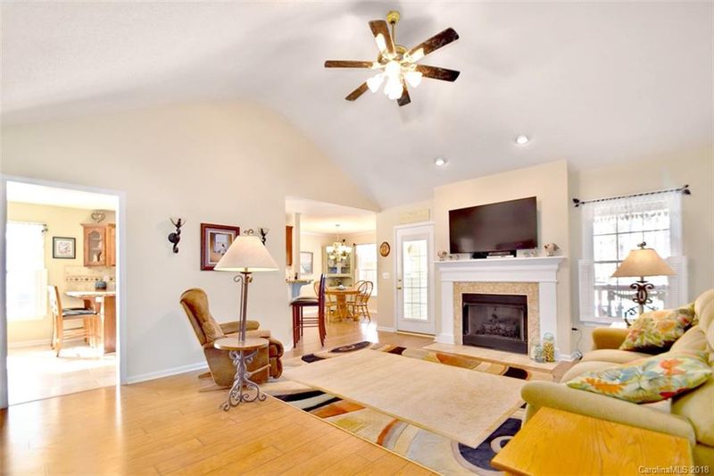 1874 Rhineland Ct, Mount Pleasant, NC 28124