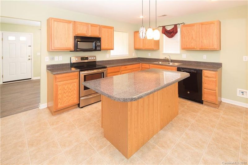 673 Lynville Ln, Rock Hill, SC 29730