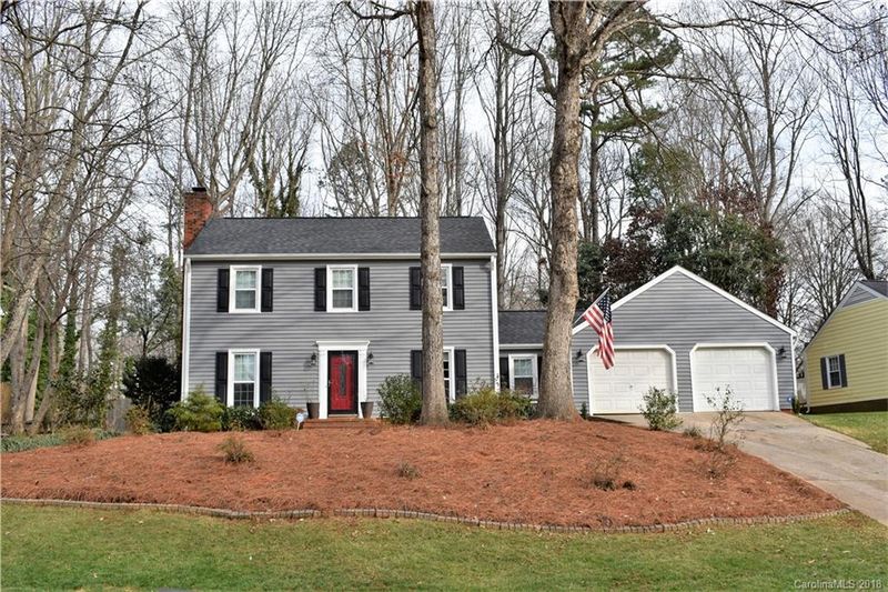 8223 Arrowsmith Ln, Charlotte, NC 28270