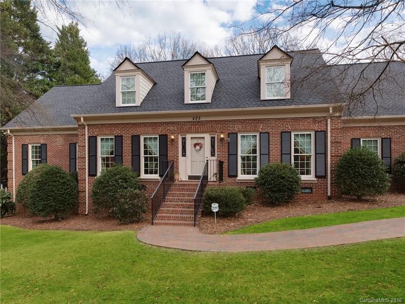 425 Livingston Dr, Charlotte, NC 28211