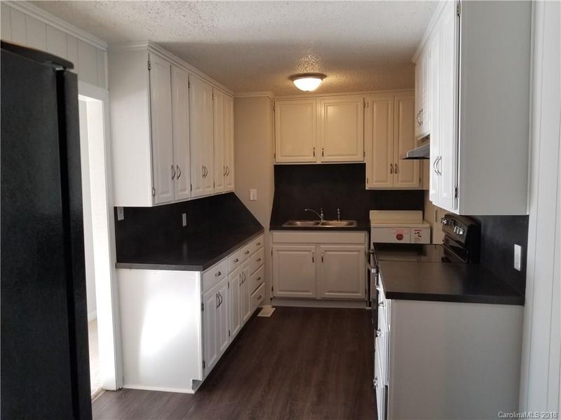 4074 Roddey Rd, Catawba, SC 29704