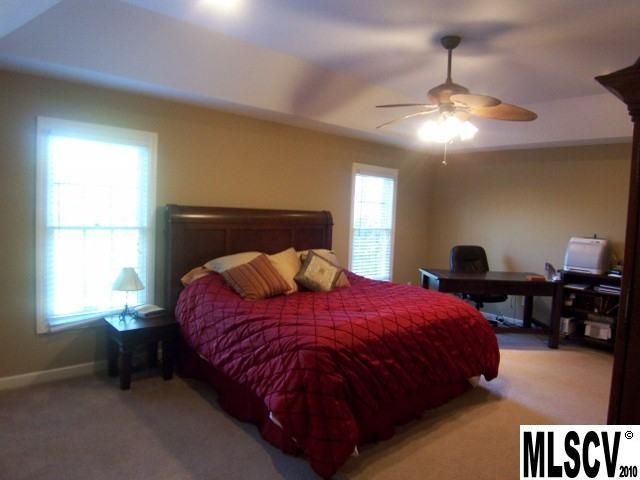 2756 Palmer Dr NE, Conover, NC 28613