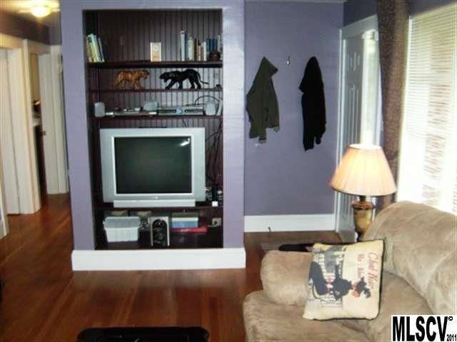 2614 1st Ave NW, Hickory, NC 28601