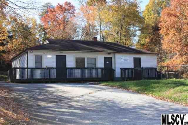 2210 18th Ave NE, Hickory, NC 28601