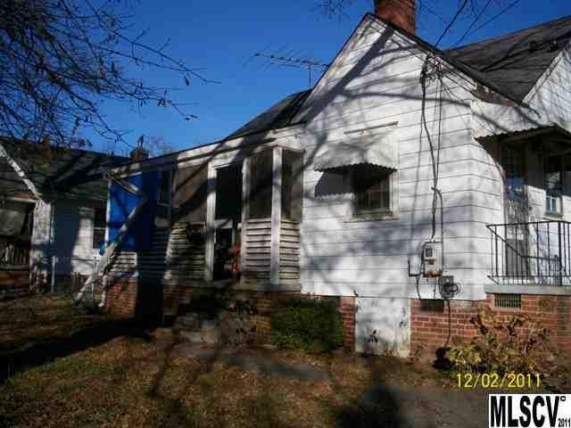 208 13th St NW, Hickory, NC 28601