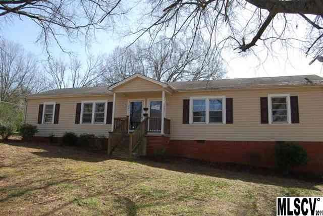 507 6th St SW, Conover, NC 28613