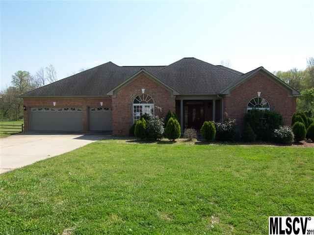 1532 Indian Springs Dr, Conover, NC 28613
