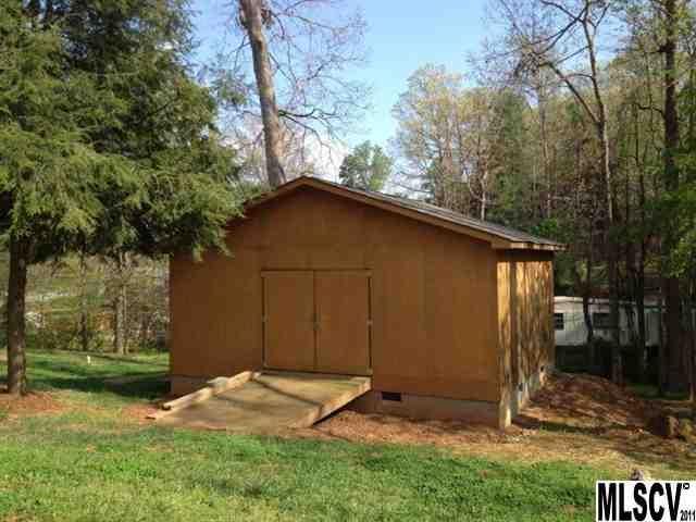 1915 15th Ave SW, Hickory, NC 28602