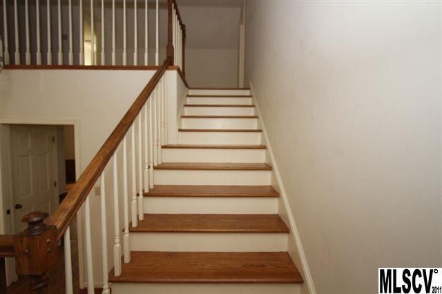 913 E Main St, Maiden, NC 28650