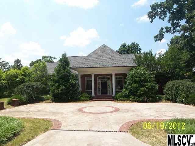 980 18th Ave Cir NW, Hickory, NC 28601